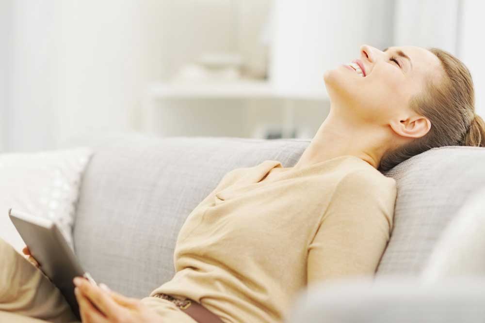 Sofá relax eléctrico o manual: cuál elegir