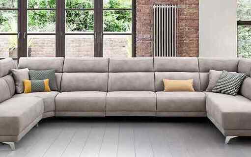 sofá modelo en u gris